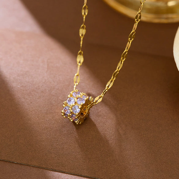 Wholesale Women's Geometric Diamond Stainless Steel Lip Chain Necklace