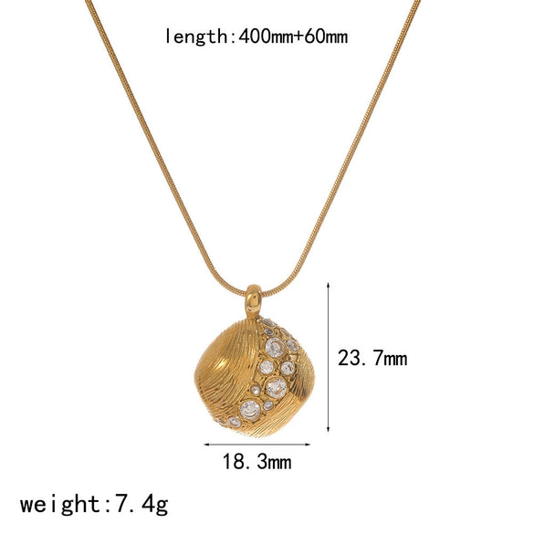 Wholesale Women's Geometric Diamondencrusted Stainless Steel Pendant Necklace With Vacuum Real Gold Plating In Pvd Furnace And Round Snake Chain