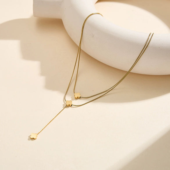 Wholesale Women's Geometric Doublelayer Clover Necklace Electroplated With 18K Gold Calendering Chain