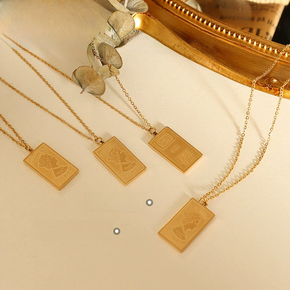 Wholesale Women's Geometric Doublesided Portrait Pendant Clavicle Necklace Titanium Steel Goldplated Jewelry