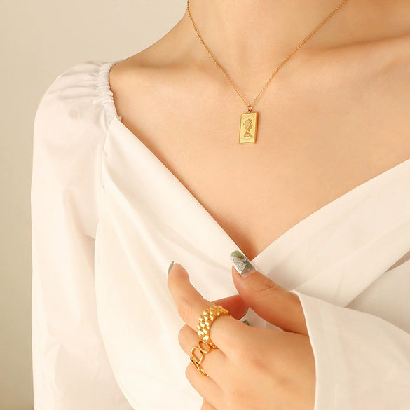 Wholesale Women's Geometric Doublesided Portrait Pendant Clavicle Necklace Titanium Steel Goldplated Jewelry