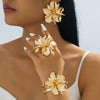 Wholesale Women's Geometric Electroplated Alloy Threedimensional Large Flower Earrings And Jewelry Set