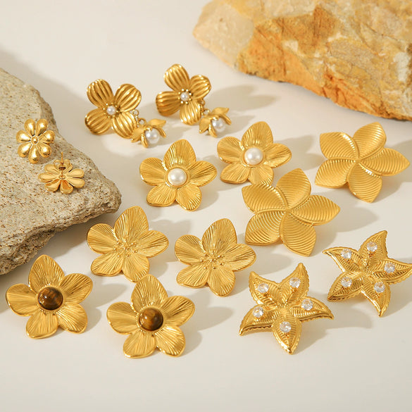 Wholesale Women's Geometric Five Petal Flower Stainless Steel Electroplated Earrings