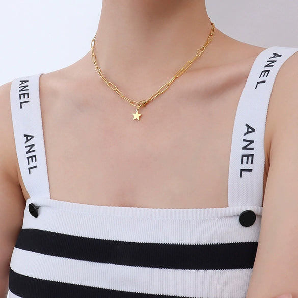 Wholesale Women's Geometric Fivepointed Star Titanium Steel 18 Gold Plated Necklace Jewelry