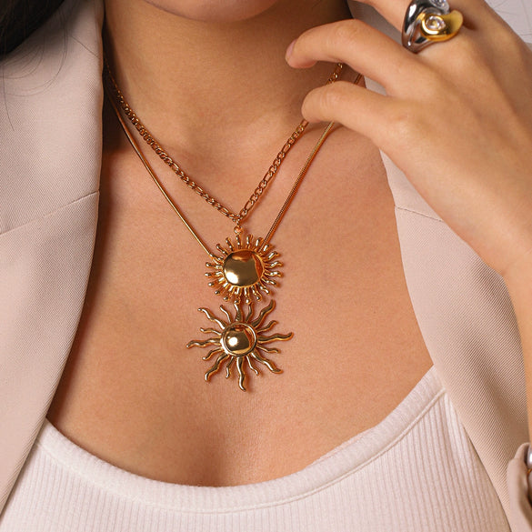 Wholesale Women's Geometric Gold Plated Stainless Steel Sunflower Necklace Minimalist Ins Style Jewelry
