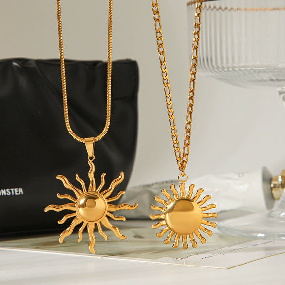 Wholesale Women's Geometric Gold Plated Stainless Steel Sunflower Necklace Minimalist Ins Style Jewelry