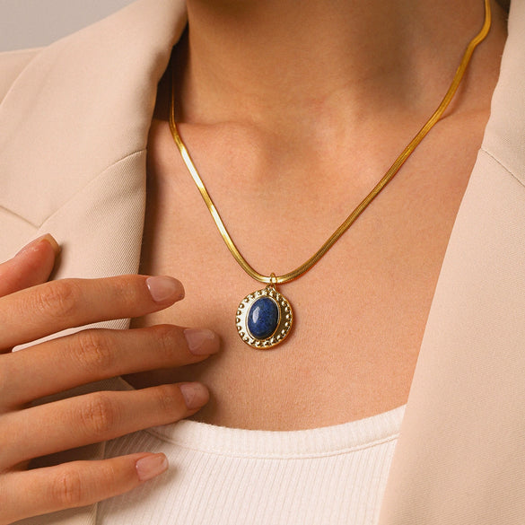 Wholesale Women's Geometric Gold Plated Titanium Steel And Stainless Steel Snake Bone Chain Pendant Necklace