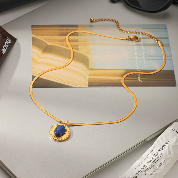 Wholesale Women's Geometric Gold Plated Titanium Steel And Stainless Steel Snake Bone Chain Pendant Necklace