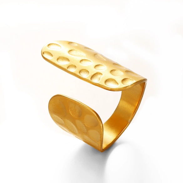 Wholesale Women's Geometric Hammer Pattern Stainless Steel Open Ring With 18K Goldplated Electroplating