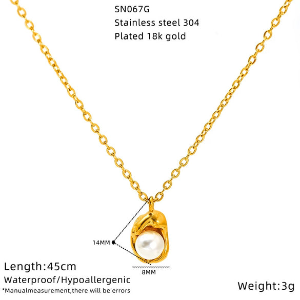 Wholesale Women's Geometric Heart And Flower Pattern Electroplated Titanium Steel Cross Chain Necklace