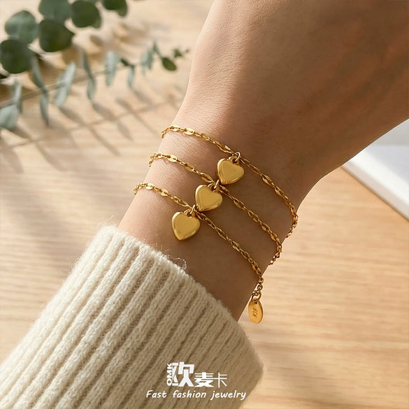 Wholesale Women's Geometric Heart Pendant Stainless Steel Bracelet 18K Gold Plated Minimalist Fashion Jewelry