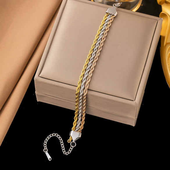 Wholesale Women's Geometric Heart Shape Electroplated Titanium Steel Bracelet Highend Accessory
