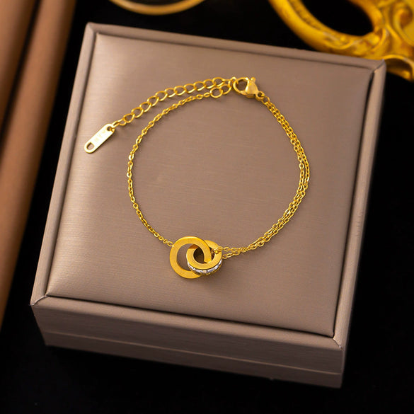 Wholesale Women's Geometric Heart Shape Electroplated Titanium Steel Bracelet Highend Accessory