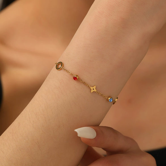 Wholesale Women's Geometric Heart Shape Electroplated Titanium Steel Bracelet Highend Accessory