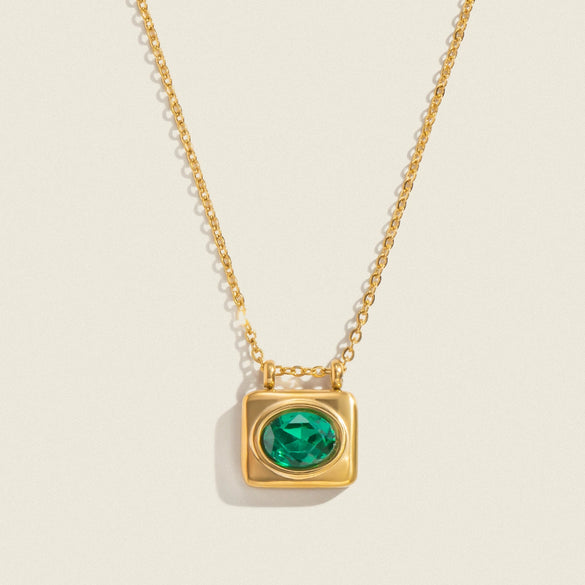Wholesale Women's Geometric Heart Shape Zircon Pendant Necklace With Oshaped Stainless Steel Chain Real Gold Plated