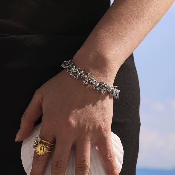 Wholesale Women's Geometric Heart Splicing Tassel Stainless Steel Goldplated Bracelet Fashionable Accessories