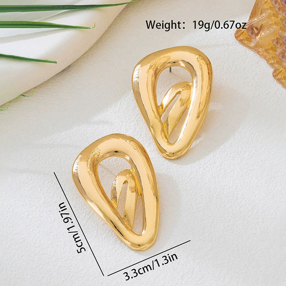 Wholesale Women's Geometric Heartshaped Alloy Electroplated Fashion Earrings