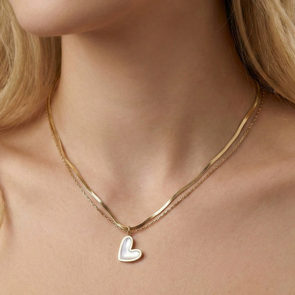 Wholesale Women's Geometric Heartshaped Electroplated Calendering Chain Necklace