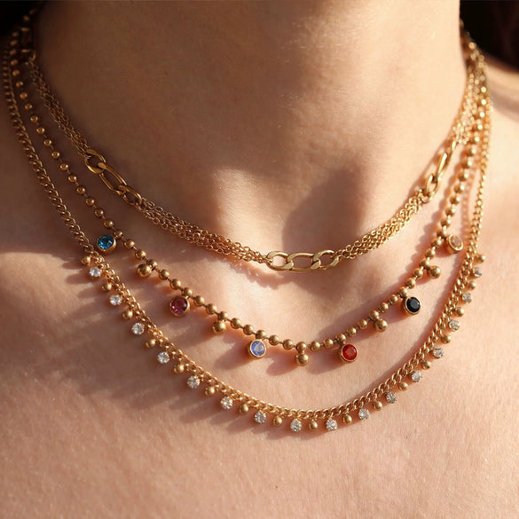 Wholesale Women's Geometric Heartshaped Rhinestone Stainless Steel Necklace With 18K Gold Electroplating