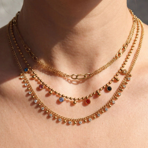 Wholesale Women's Geometric Heartshaped Rhinestone Stainless Steel Necklace With 18K Gold Electroplating