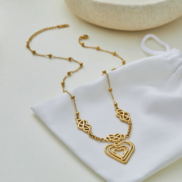 Wholesale Women's Geometric Heartshaped Stainless Steel 18K Gold Electroplated Layered Necklaces For Office Ladies