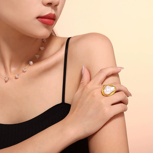 Wholesale Women's Geometric Imitation Pearl Titanium Steel Ring Electroplated