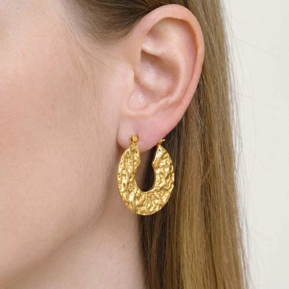 Wholesale Women's Geometric Irregular Niche Style Stainless Steel 18K Gold Plated Round Earrings With Pleated Texture And Vacuum Real Gold Plating In Pvd Furnace