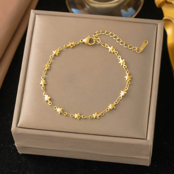 Wholesale Women's Geometric 18K Gold Plated Titanium Steel Clavicle Chain Highend Niche Jewelry