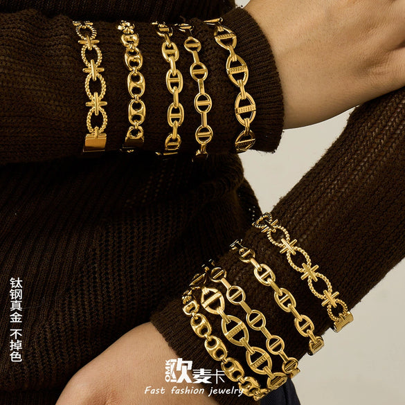 Wholesale Women's Geometric 18K Goldplated Hollow Chain Bracelet Made Of 316L Stainless Steel