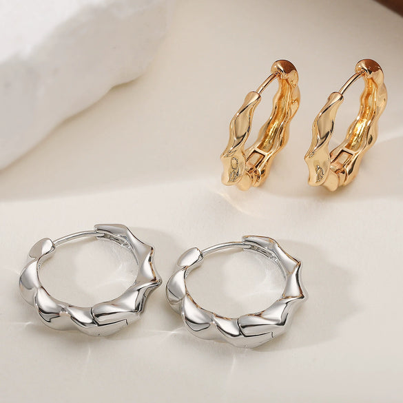 Wholesale Women's Geometric Metal Style Copper Electroplated Gold Earrings