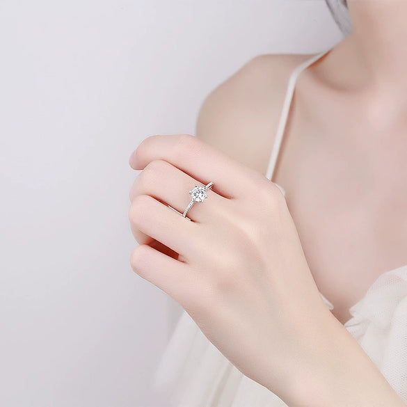 Wholesale Women's Geometric Moissanite Ring S925 Sterling Silver Electroplated Sixclaw Open