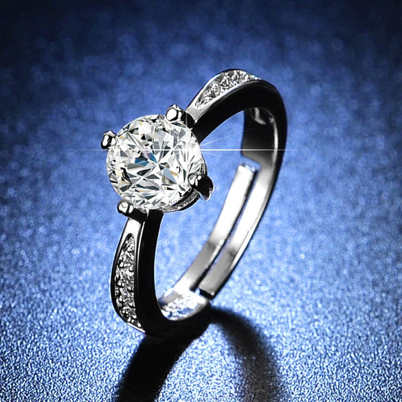 Wholesale Women's Geometric Moissanite Ring With Diamond Treatment In White Copper