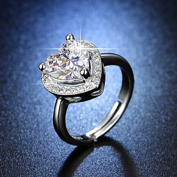 Wholesale Women's Geometric Moissanite Ring With Diamond Treatment In White Copper