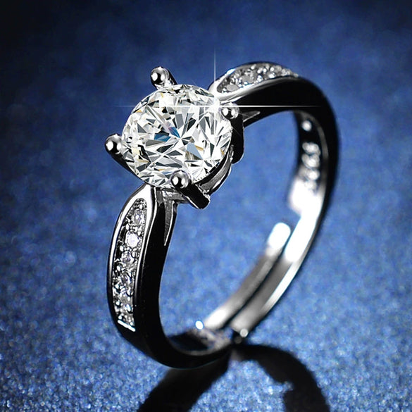 Wholesale Women's Geometric Moissanite Ring With Diamond Treatment In White Copper