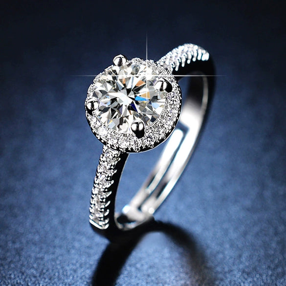 Wholesale Women's Geometric Moissanite Ring With Diamond Treatment In White Copper