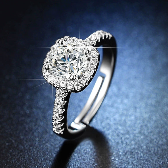 Wholesale Women's Geometric Moissanite Ring With Diamond Treatment In White Copper