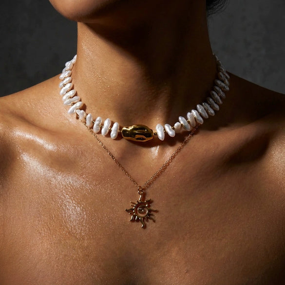 Wholesale Women's Geometric Pearl Sun Pendant Doublelayer Necklace Made Of Alloy With Electroplating