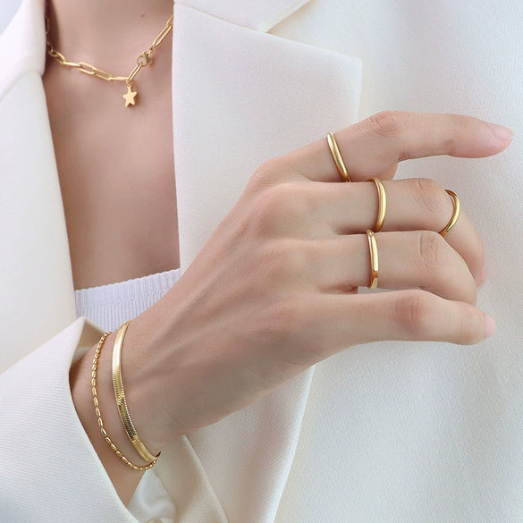 Wholesale Women's Geometric Plain Titanium Steel Electroplated Rose Gold Tail Ring