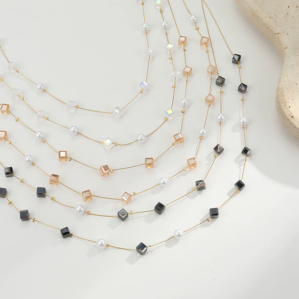 Wholesale Women's Geometric Resin And 18K Gold Electroplated Hand Beaded Sweater Chain Necklace Jewelry