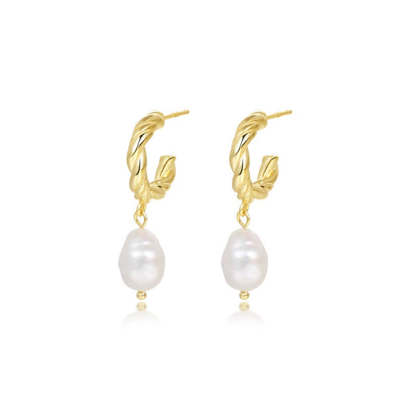 Wholesale Women's Geometric S925 Silver Natural Pearl Stud Earrings With Electroplating