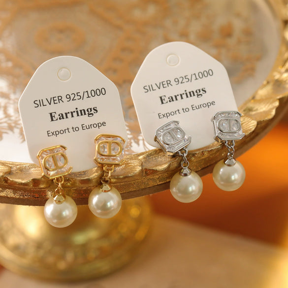 Wholesale Women's Geometric Square Diamondencrusted Earrings S925 Silver Needle Copper Electroplating