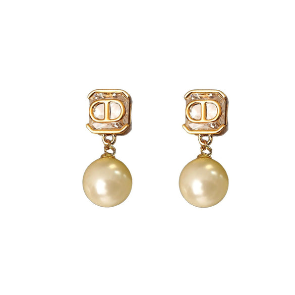 Wholesale Women's Geometric Square Diamondencrusted Earrings S925 Silver Needle Copper Electroplating
