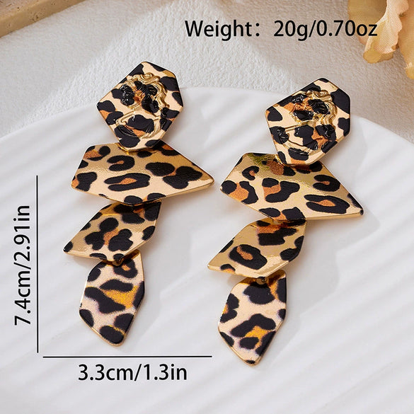 Wholesale Women's Geometric Square Heart Texture Electroplated Alloy And Stainless Steel Earrings With Braided Round Design