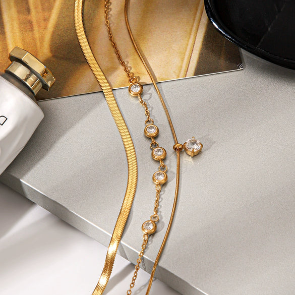Wholesale Women's Geometric Stainless Steel And Zircon Electroplated Multilayered Necklaces