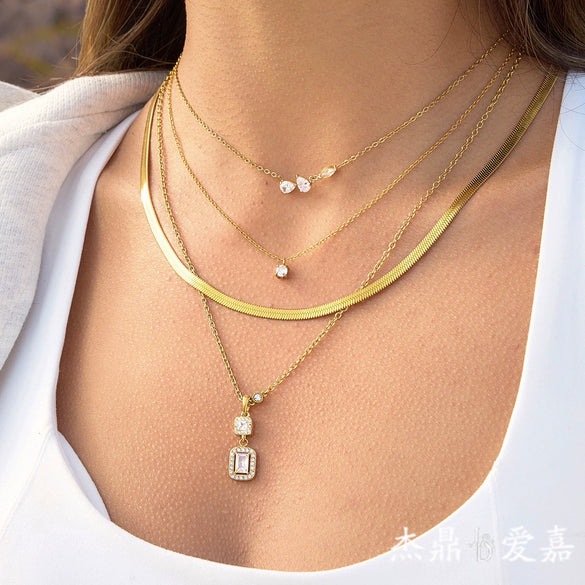 Wholesale Women's Geometric Stainless Steel Clavicle Necklace With Vacuum Real Gold Plating