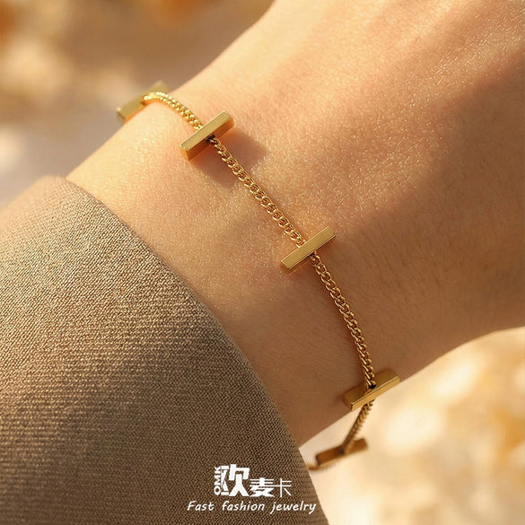 Wholesale Women's Geometric Stainless Steel Electroplated Bracelet In French Minimalist Style