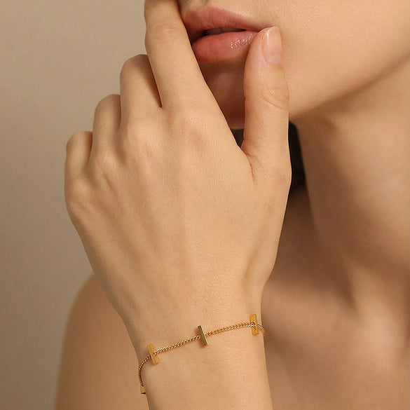 Wholesale Women's Geometric Stainless Steel Electroplated Bracelet In French Minimalist Style