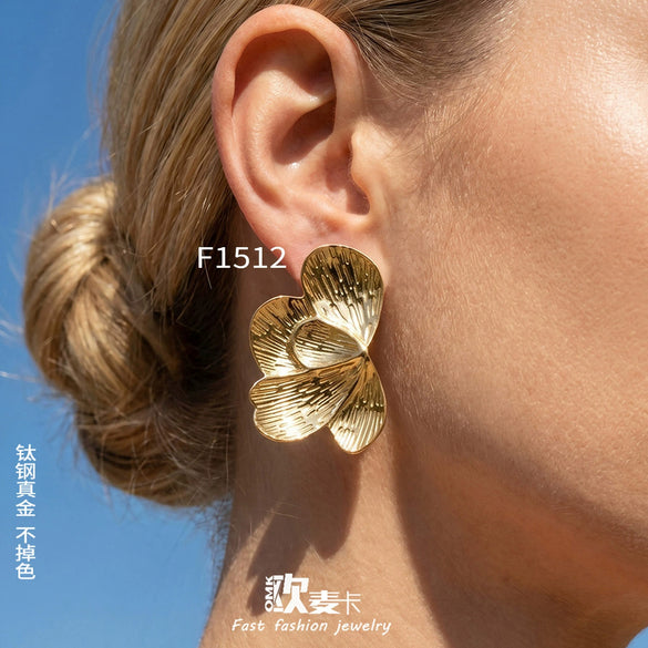 Wholesale Women's Geometric Stainless Steel Electroplated Earrings
