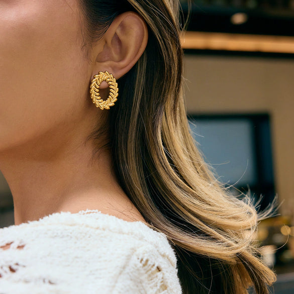Wholesale Women's Geometric Stainless Steel Electroplated Oshaped Earrings Fashion Retro Jewelry