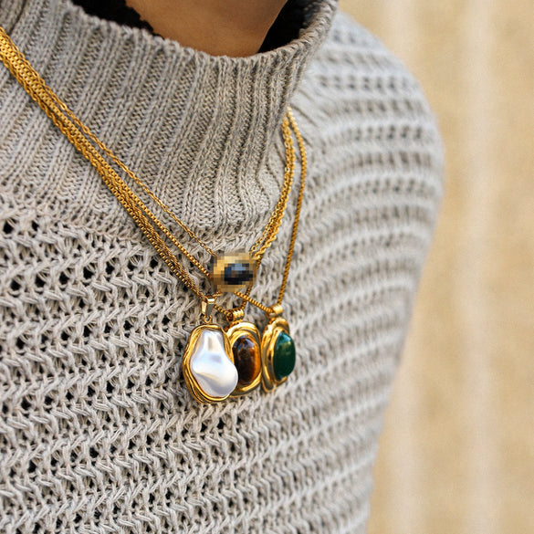 Wholesale Women's Geometric Stainless Steel Electroplated Pendant Necklace With Twist Chain